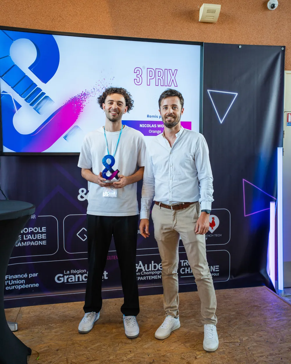 Elio de Yuply reçoit le troisième prix de Plug&Start 2026